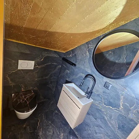 As Moon With Pool Villa Split